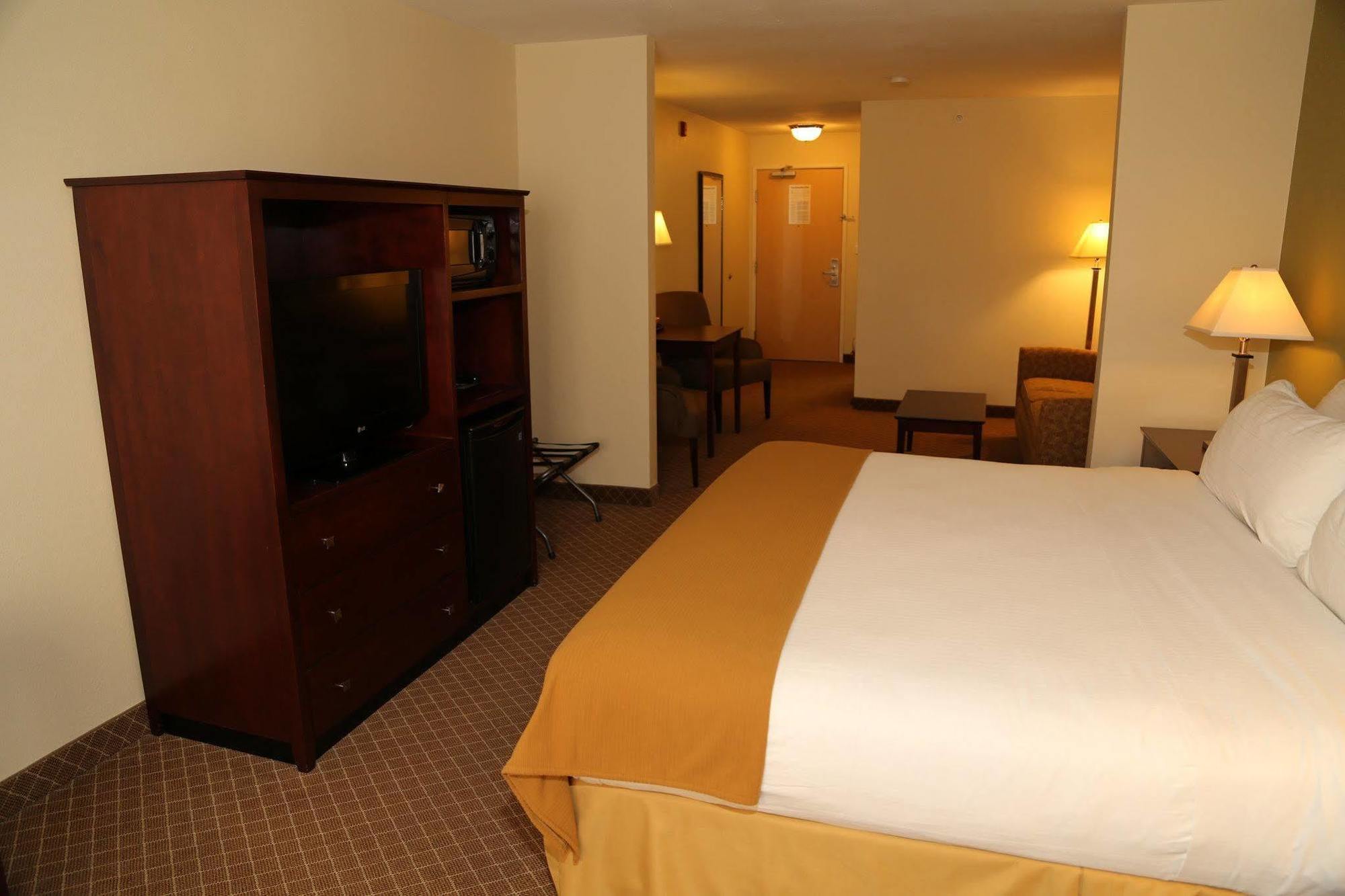 Holiday Inn Express Warrenton By Ihg Kültér fotó